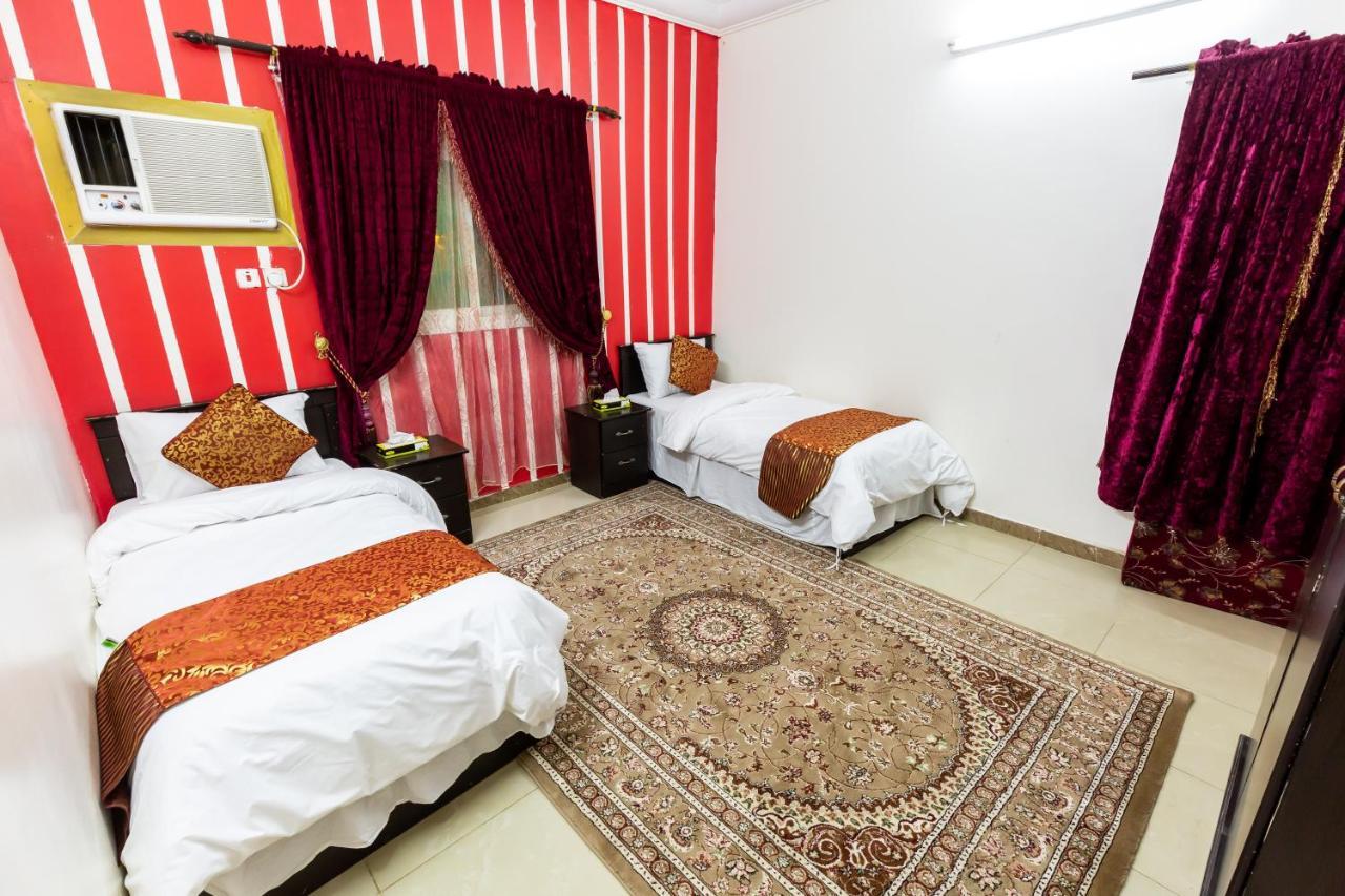 العييري للوحدات السكنية المفروشة الباحة 2 Al Baha Exteriör bild