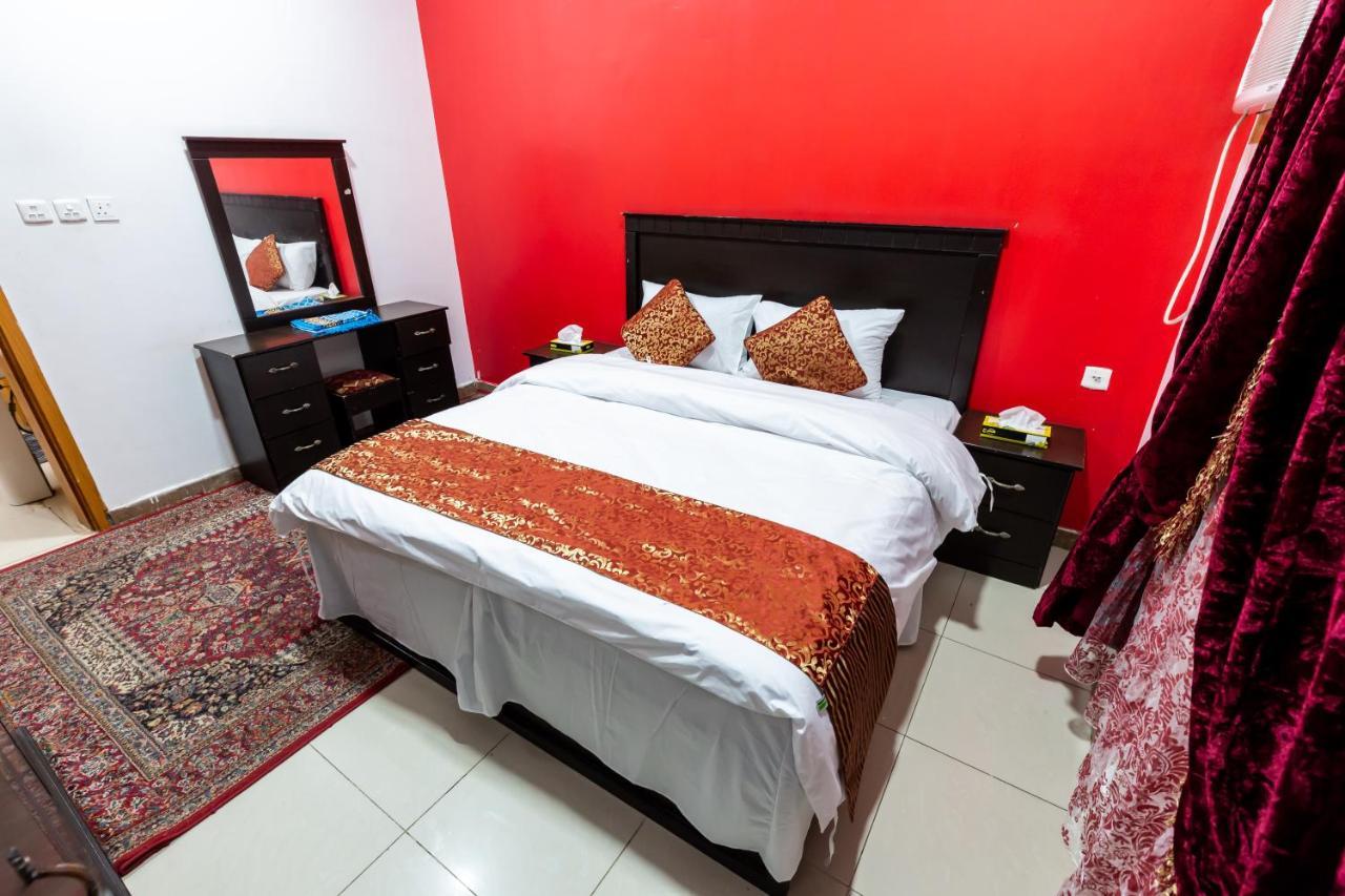 العييري للوحدات السكنية المفروشة الباحة 2 Al Baha Exteriör bild